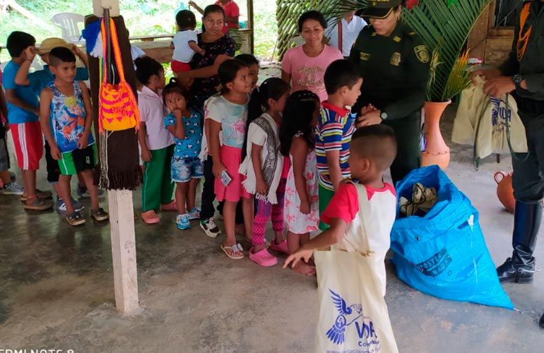 Pacifico- Comunidad Embera Chami del sector la Delfina y comunidad Nueva Esperanza